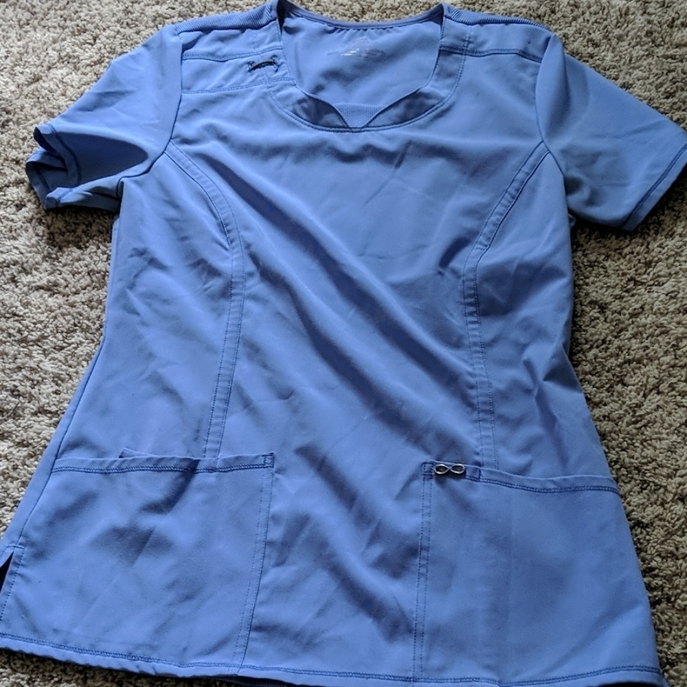 Scrub top